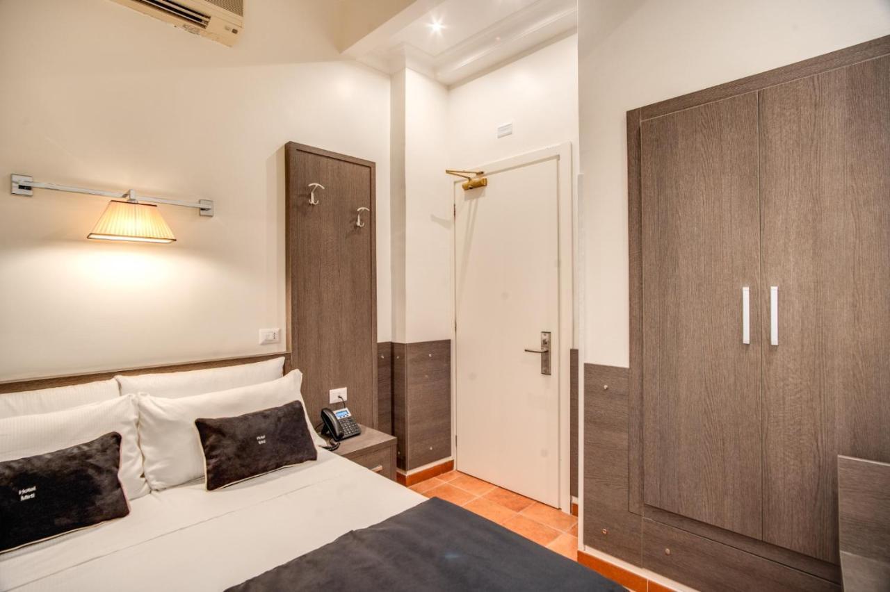 רומא Hotel Mirti מראה חיצוני תמונה