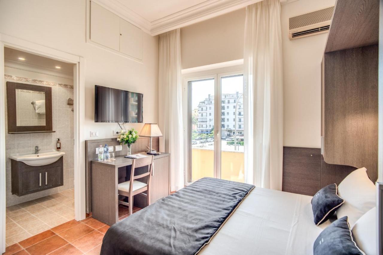רומא Hotel Mirti מראה חיצוני תמונה