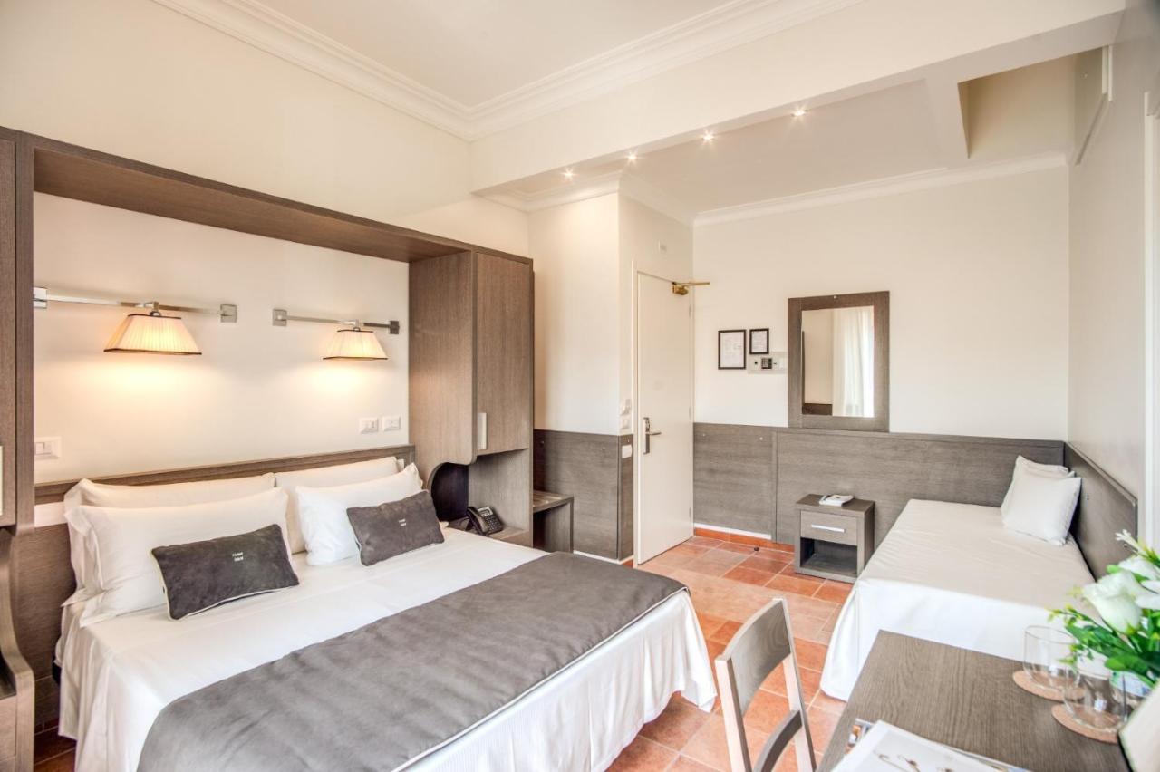רומא Hotel Mirti מראה חיצוני תמונה