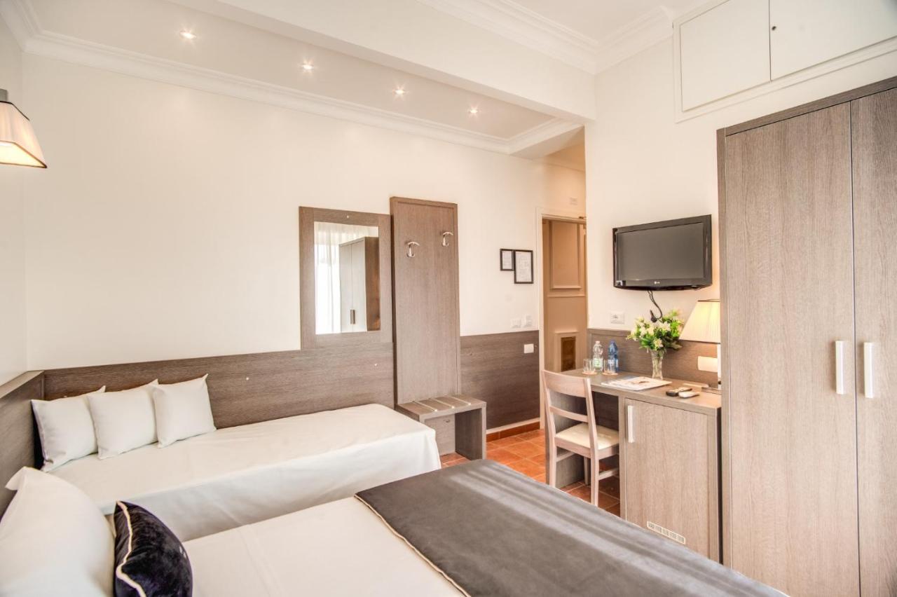 רומא Hotel Mirti מראה חיצוני תמונה