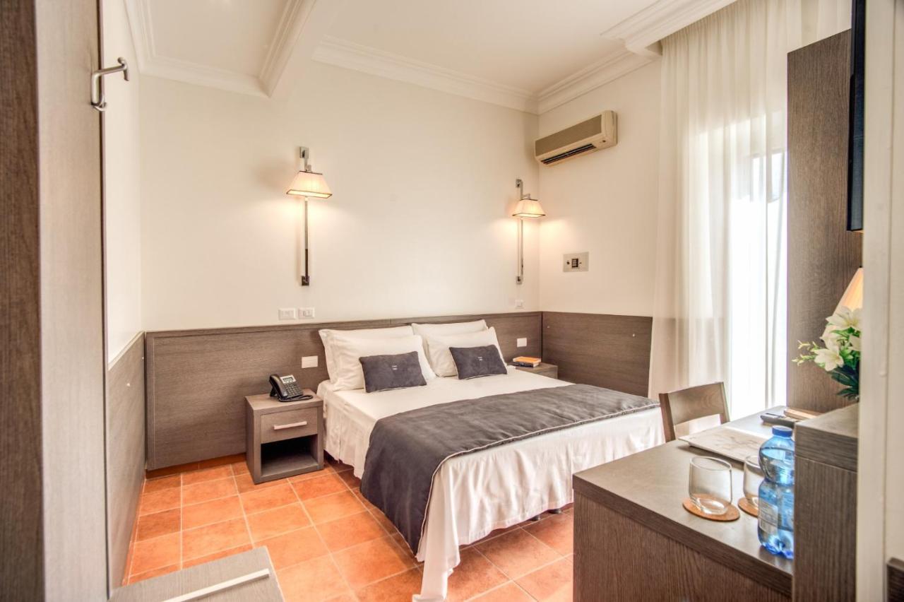 רומא Hotel Mirti מראה חיצוני תמונה