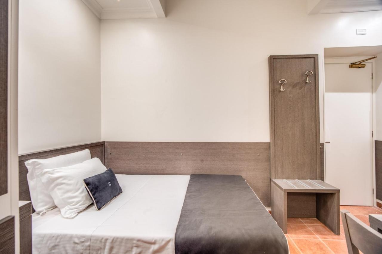 רומא Hotel Mirti מראה חיצוני תמונה