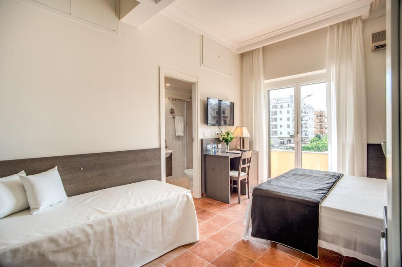 רומא Hotel Mirti מראה חיצוני תמונה