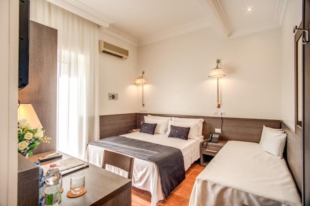 רומא Hotel Mirti מראה חיצוני תמונה