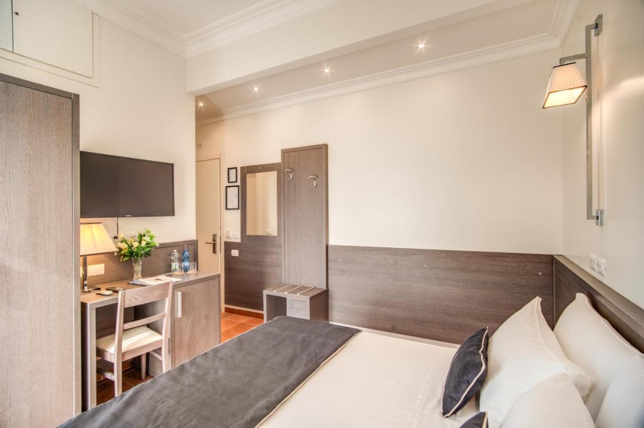 רומא Hotel Mirti מראה חיצוני תמונה